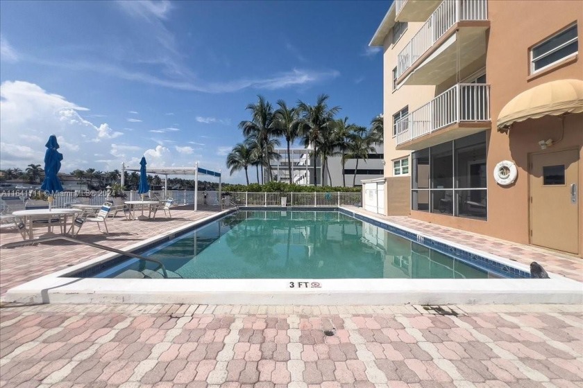 Welcome to your coastal oasis! This charming 1-bedroom, 1-bath - Beach Condo for sale in Hollywood, Florida on Beachhouse.com