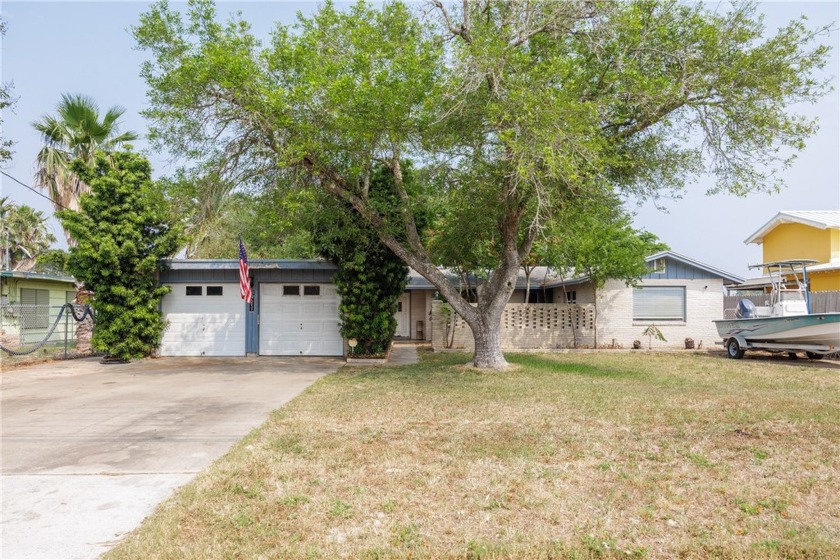 This beautiful waterfront home, located close to Flour Bluff - Beach Home for sale in Corpus Christi, Texas on Beachhouse.com