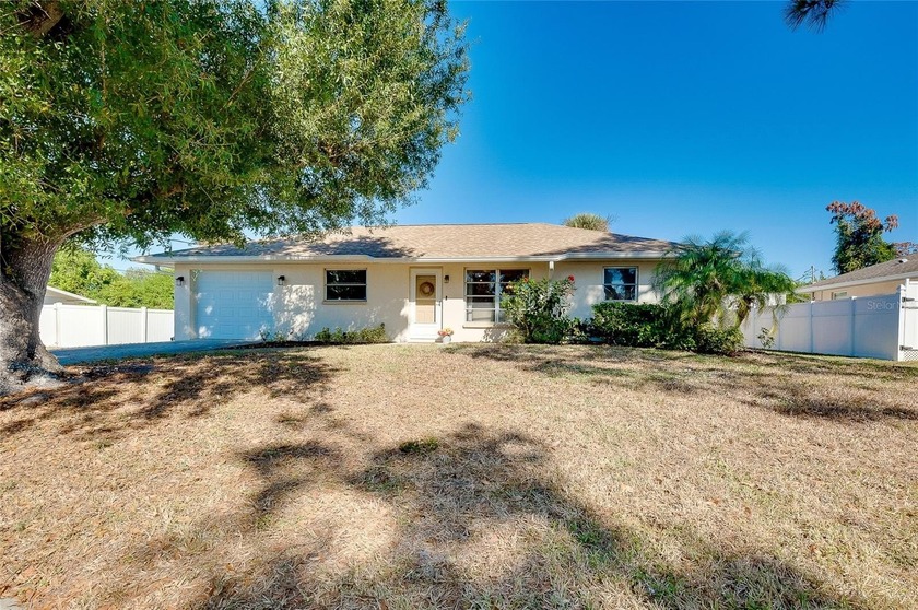 YOU FOUND IT! A true hidden gem will be yours in this pristine - Beach Home for sale in Venice, Florida on Beachhouse.com