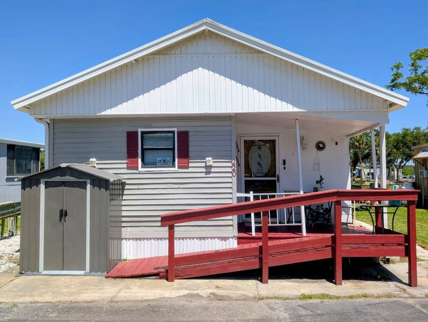 ALL AGE Waterfront Oasis in Ruskin! Fully Renovated Turnkey Gem - Beach Home for sale in Ruskin, Florida on Beachhouse.com