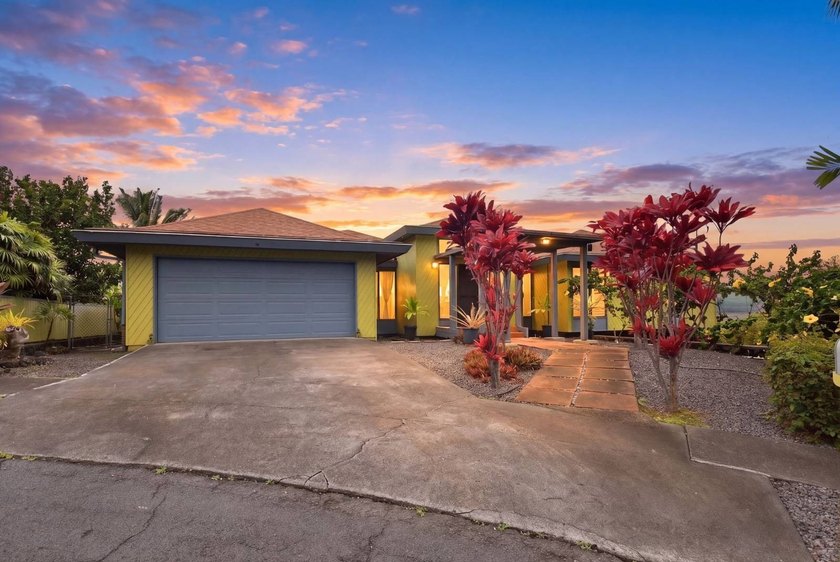 Welcome to 75-5790 Kele Place - a beautifully updated 3-bedroom - Beach Home for sale in Kailua Kona, Hawaii on Beachhouse.com