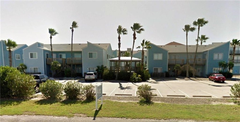 Beautifully Remodeled Island Condo! Enjoy stunning views of Lake - Beach Condo for sale in Corpus Christi, Texas on Beachhouse.com