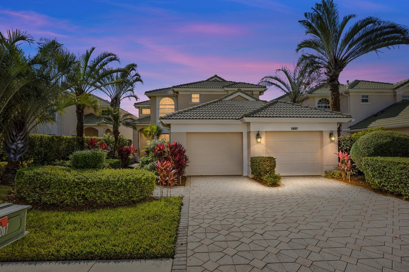 Spacious and living, situated on the 14th fairway of PGA's - Beach Home for sale in Palm Beach Gardens, Florida on Beachhouse.com