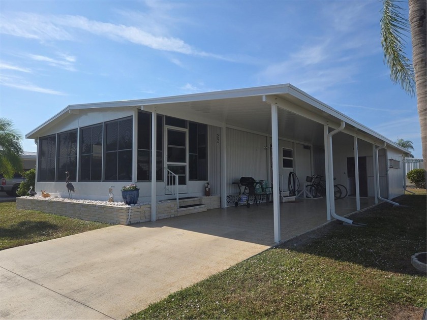 Welcome to this well-cared-for 2 bedroom, 2 bath double-wide - Beach Home for sale in Venice, Florida on Beachhouse.com
