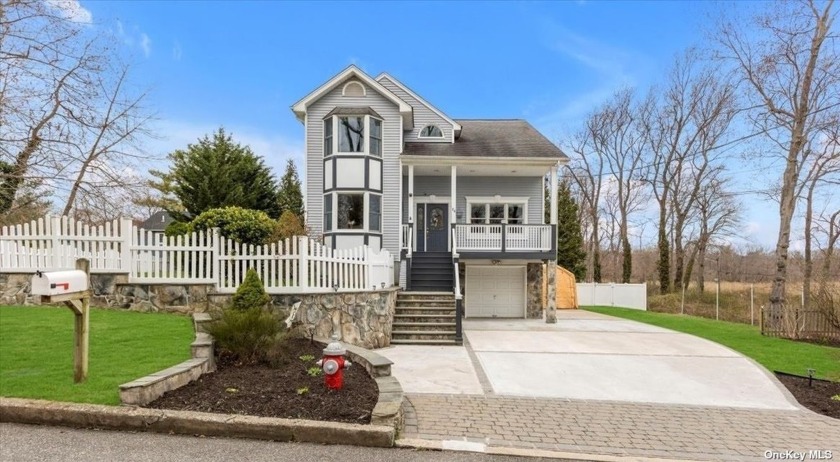 Welcome to this custom-built 3 bedroom, 2.5 bath Colonial - Beach Home for sale in Kings Park, New York on Beachhouse.com