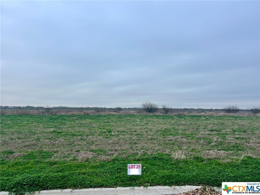 Lot in Claret Crossing. Deed restrictions. HOA is $680/year per - Beach Lot for sale in Port Lavaca, Texas on Beachhouse.com