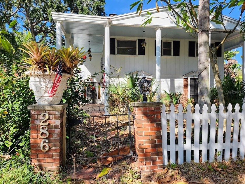 One or more photo(s) has been virtually staged. This charming - Beach Home for sale in Venice, Florida on Beachhouse.com