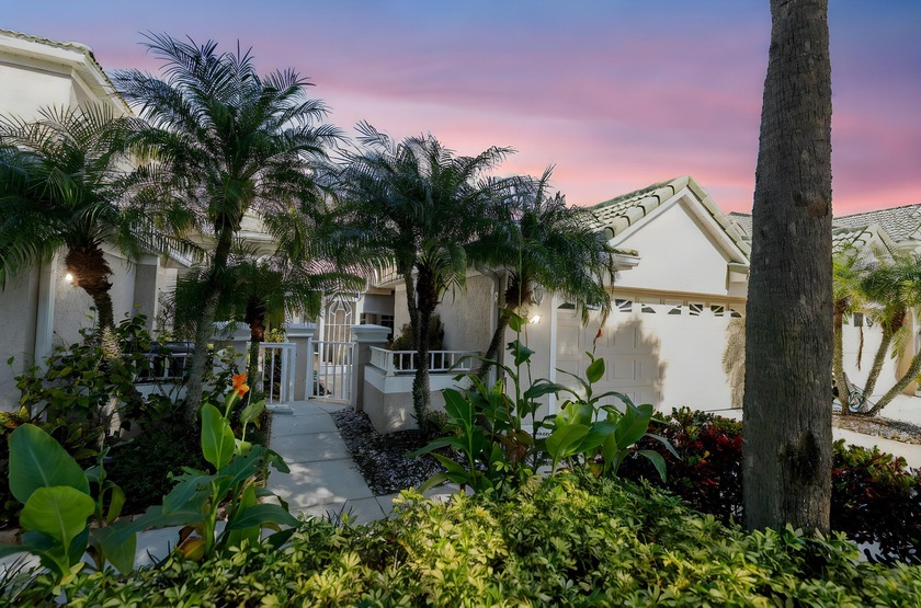 Discover this beautiful 2-bedroom, 2-bath townhome with a 2-car - Beach Townhome/Townhouse for sale in Port Saint Lucie, Florida on Beachhouse.com