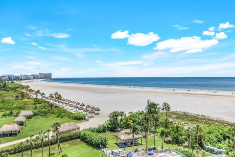 Magnificent long southern exposure down the beach toward Cape - Beach Condo for sale in Marco Island, Florida on Beachhouse.com