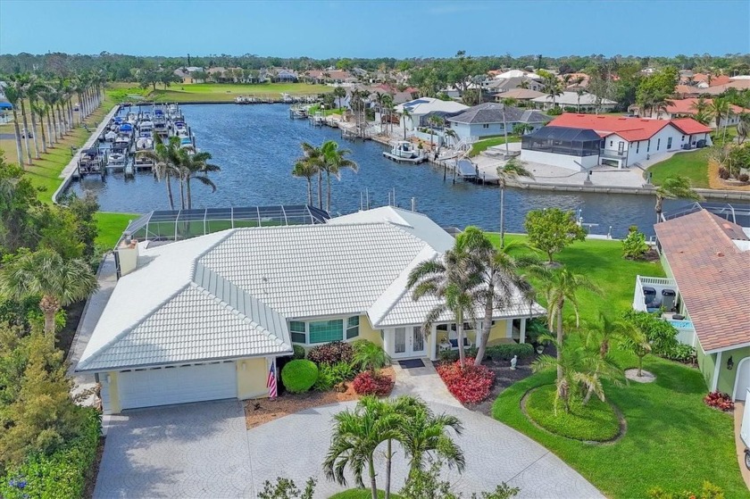 Welcome to a residence where no detail has been overlooked and - Beach Home for sale in Englewood, Florida on Beachhouse.com