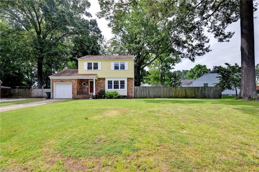 Are you still looking for a home? Here is one centrally located - Beach Home for sale in Newport News, Virginia on Beachhouse.com