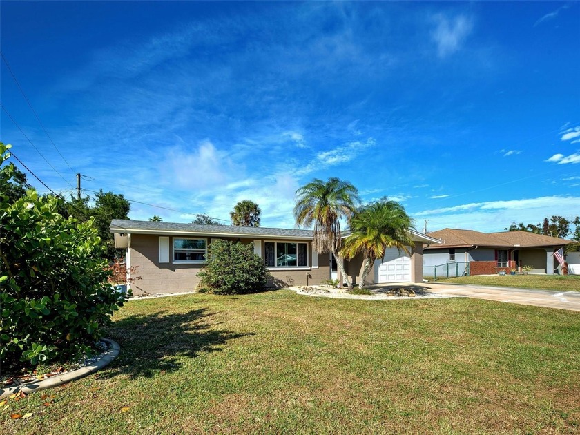 Seller Motivated!  Bring Offers! Whether you are a first-time - Beach Home for sale in Venice, Florida on Beachhouse.com