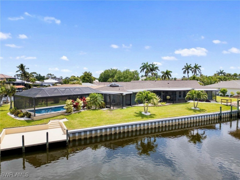 Welcome to your private waterfront retreat in beautiful South - Beach Home for sale in Fort Myers, Florida on Beachhouse.com