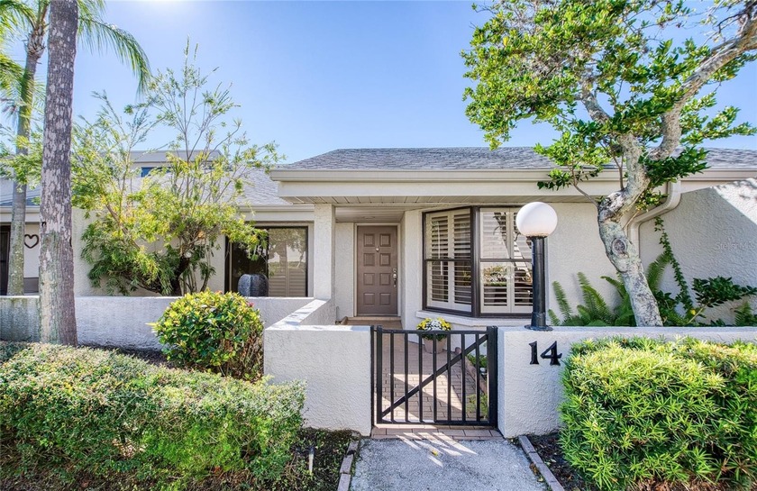 *LIVE THE FLORIDA LIFESTYLE* This lovely one-of-a-kind Villa - Beach Condo for sale in South Pasadena, Florida on Beachhouse.com