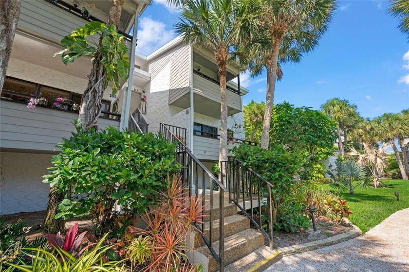 Welcome home to Bahia Vista Gulf, a lush, green, garden complex - Beach Condo for sale in Venice, Florida on Beachhouse.com