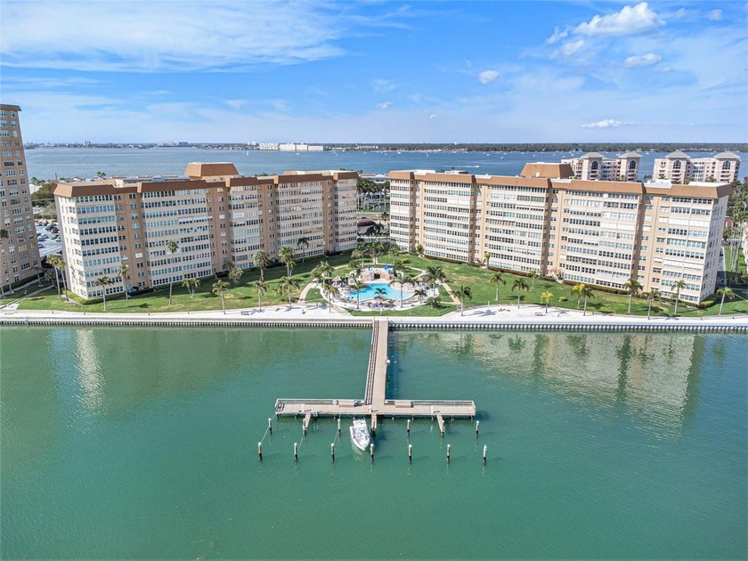 Welcome to your dream home at Point Brittany, one of the most - Beach Condo for sale in St. Petersburg, Florida on Beachhouse.com
