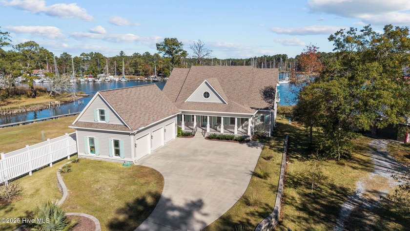 Meet luxury waterfront living at its finest! This beautifully - Beach Home for sale in Oriental, North Carolina on Beachhouse.com