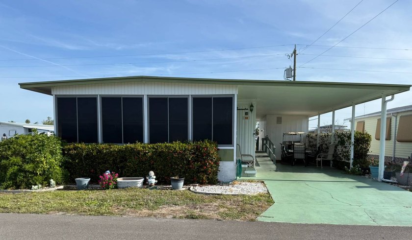 Welcome to 36 Kingsport Avenue in the desirable Coach House - Beach Home for sale in Palmetto, Florida on Beachhouse.com