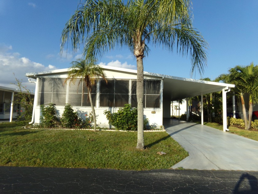 Priced to sell , this is one of the best deals on a double wide - Beach Home for sale in Boynton Beach, Florida on Beachhouse.com