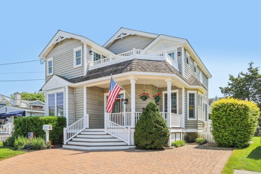 CUSTOM BUILT HOME! One of the most desired locations in Avalon - Beach Home for sale in Avalon, New Jersey on Beachhouse.com
