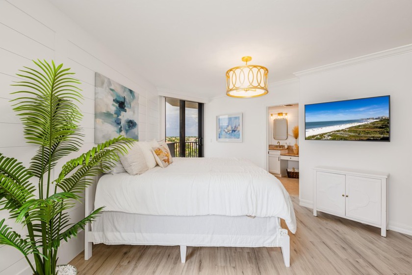 **Luxury Coastal Chic Living at Its Finest! ** Imagine waking up - Beach Condo for sale in Marco Island, Florida on Beachhouse.com