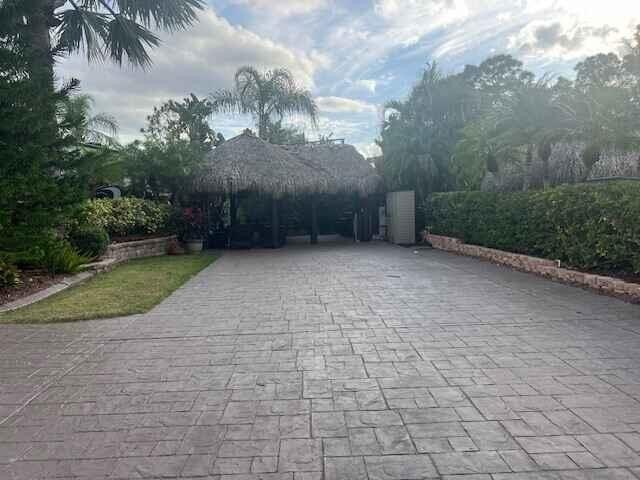 Beautiful fully paved lot 2900 sq ft of outdoor living space - Beach Lot for sale in Port Saint Lucie, Florida on Beachhouse.com