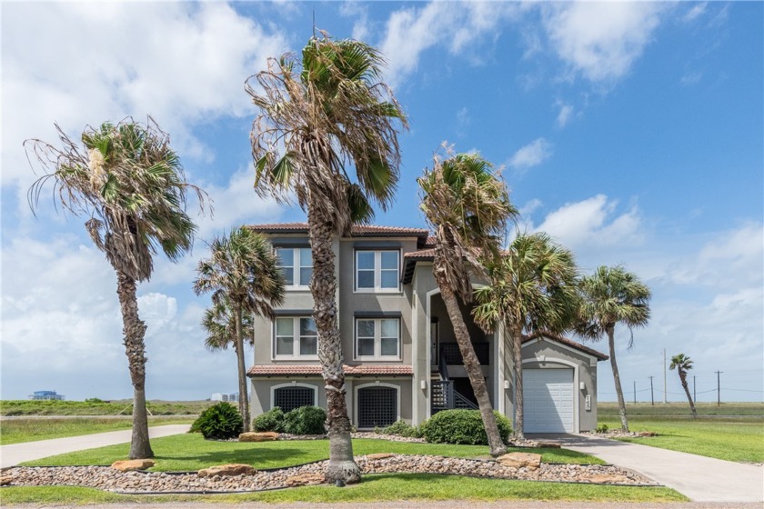 When you enter this Mariners Watch home, a fresh, warm, and - Beach Home for sale in Port Aransas, Texas on Beachhouse.com