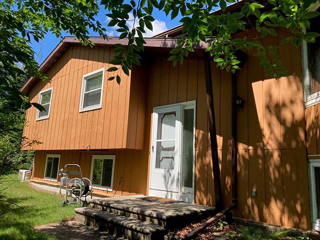 You must see this newly decorated split-level home with a - Beach Home for sale in Sturgeon Bay, Wisconsin on Beachhouse.com