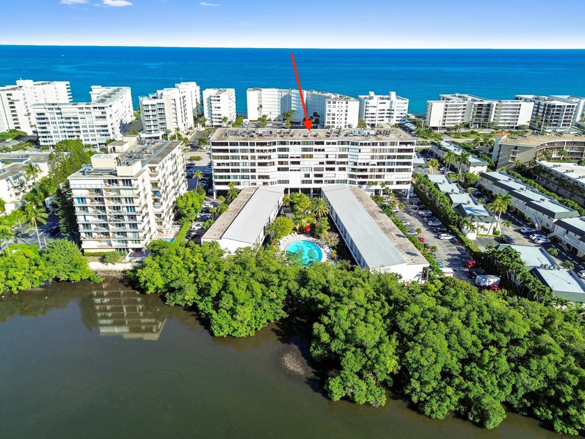 Prepare to be captivated by the sweeping, unobstructed views - Beach Condo for sale in South Palm Beach, Florida on Beachhouse.com