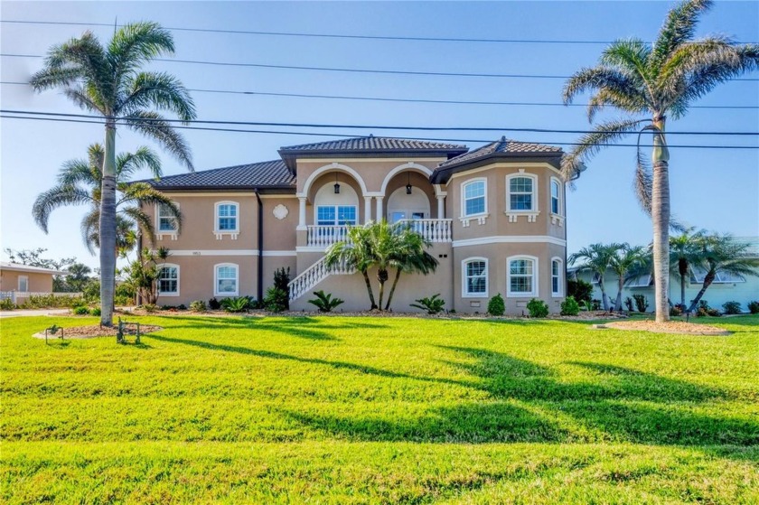Absolutely stunning!  This beautiful waterfront home offers the - Beach Home for sale in Englewood, Florida on Beachhouse.com