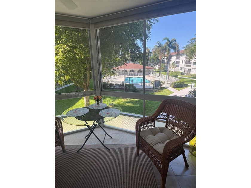 Beautiful and immaculate condo, 2 bed, 2 bath. Pool view, 2 - Beach Condo for sale in Deerfield Beach, Florida on Beachhouse.com