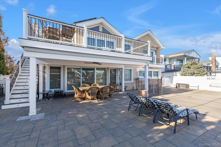 Panoramic Mouth of Bay Waterfront--EXTENDED Upper & Lower - Beach Home for sale in Bellmore, New York on Beachhouse.com