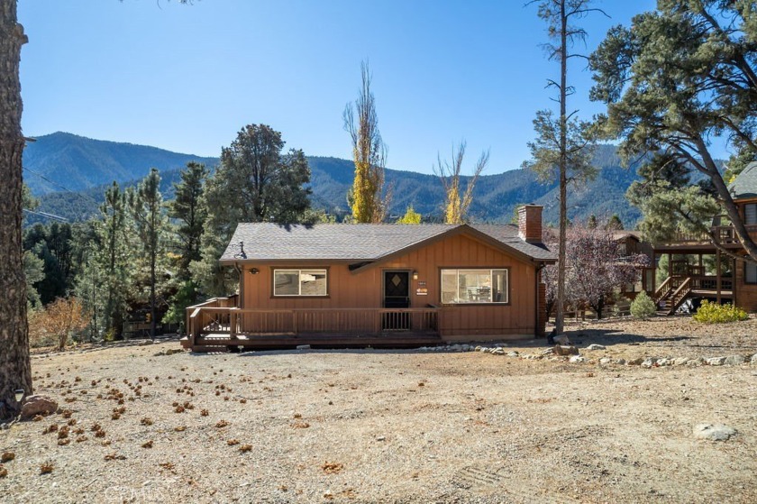 Escape to the serene beauty of Pine Mountain Club with this - Beach Home for sale in Pine Mountain Club, California on Beachhouse.com