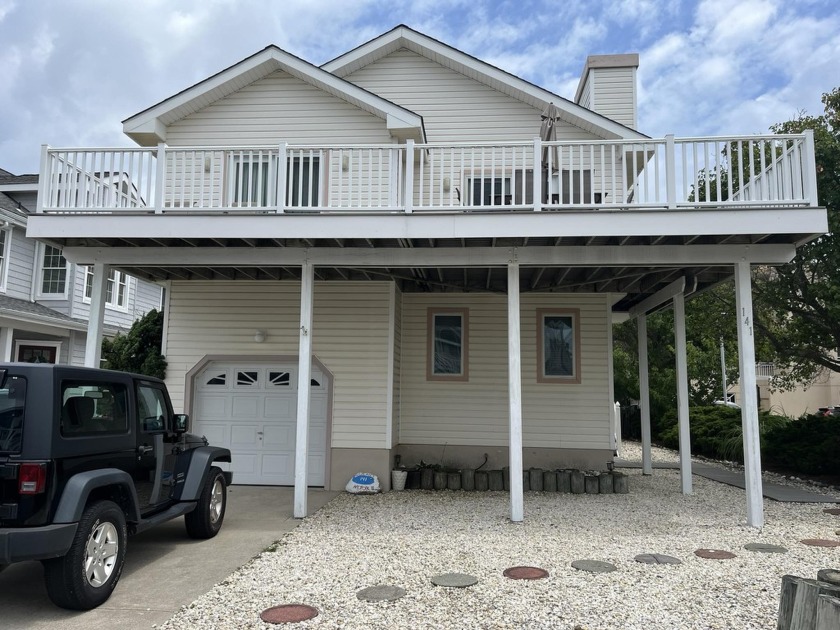 Just over 1 block to the ocean sits this beautifully maintained - Beach Home for sale in Avalon, New Jersey on Beachhouse.com