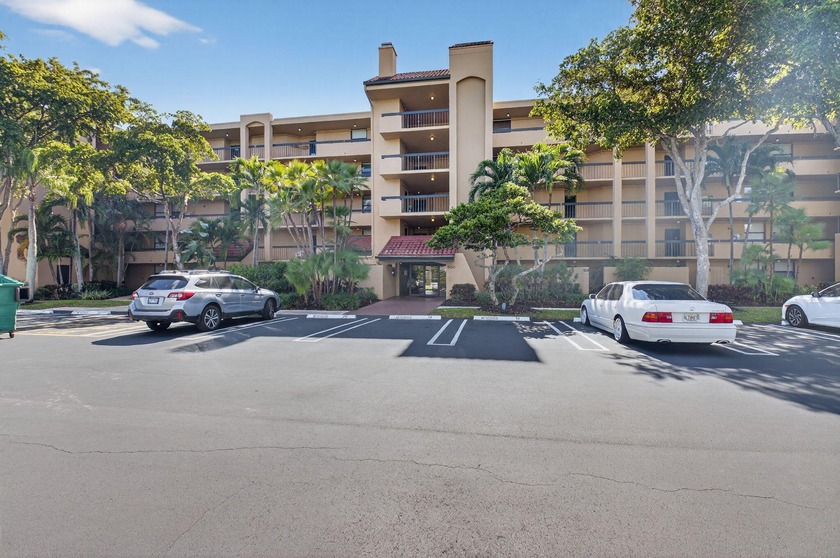 Open, Spacious and Bright 1 BR/ 1 BA in an all ages active - Beach Condo for sale in Delray Beach, Florida on Beachhouse.com