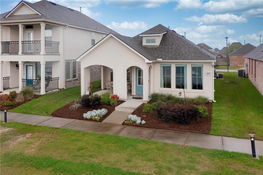 Location, location, location!  Just minutes to I-10, for an easy - Beach Home for sale in Slidell, Louisiana on Beachhouse.com