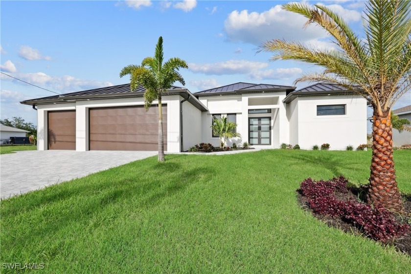 NEW CONSTRUCTION !!!!!!Experience the epitome of Cape Coral - Beach Home for sale in Cape Coral, Florida on Beachhouse.com