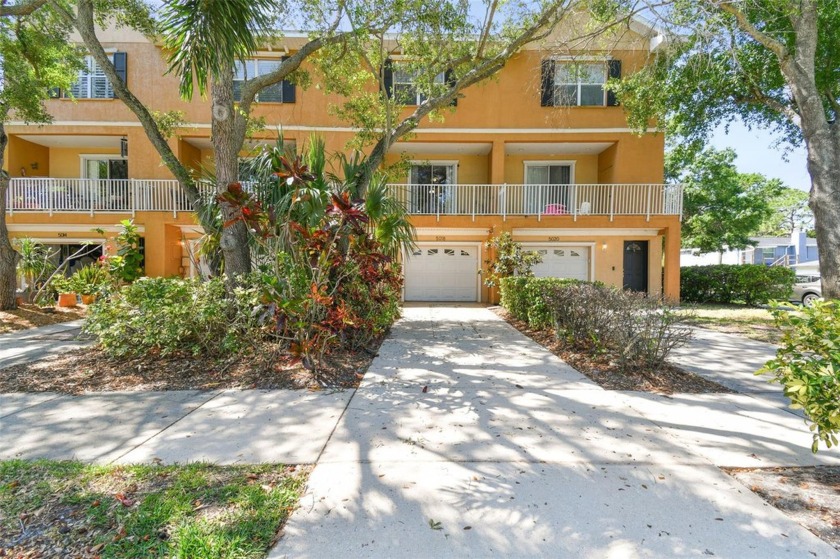 Under contract-accepting backup offers. NEW PRICE, Bring all - Beach Townhome/Townhouse for sale in Tampa, Florida on Beachhouse.com