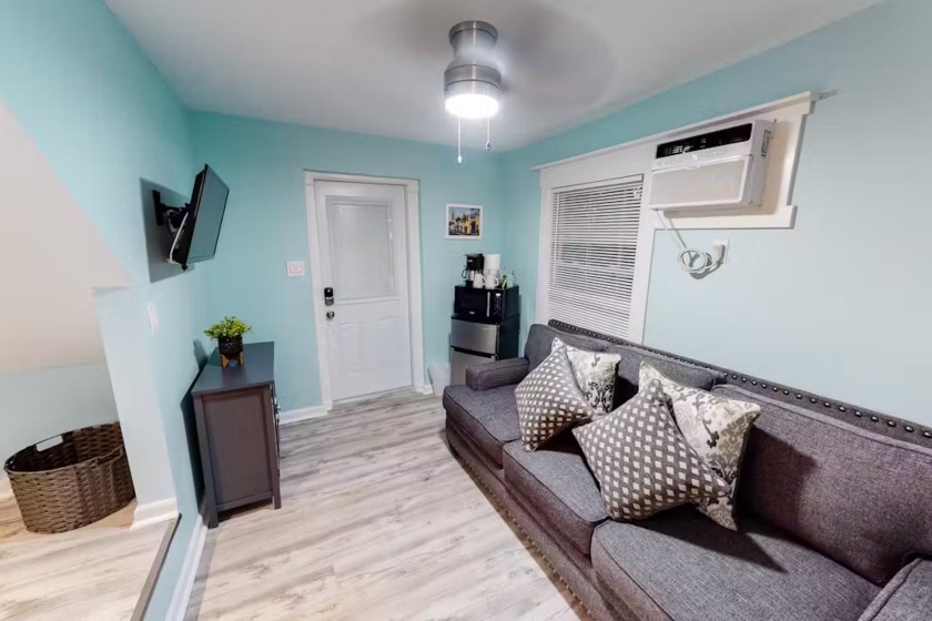 Abbey's Attic - Truman @ Duval Unit E  - Beach Vacation Rentals in Key West, FL on Beachhouse.com