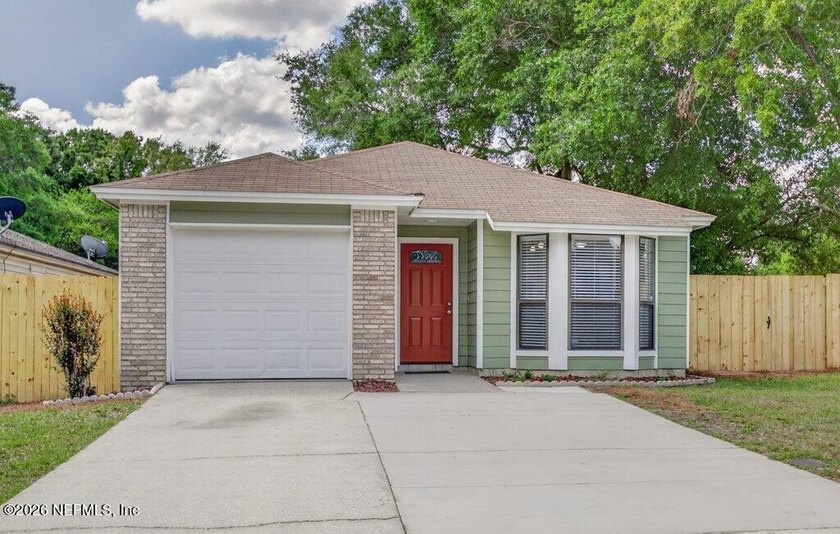 Don't miss this well maintained 2-bedroom, 2-bath home with a - Beach Home for sale in Jacksonville, Florida on Beachhouse.com