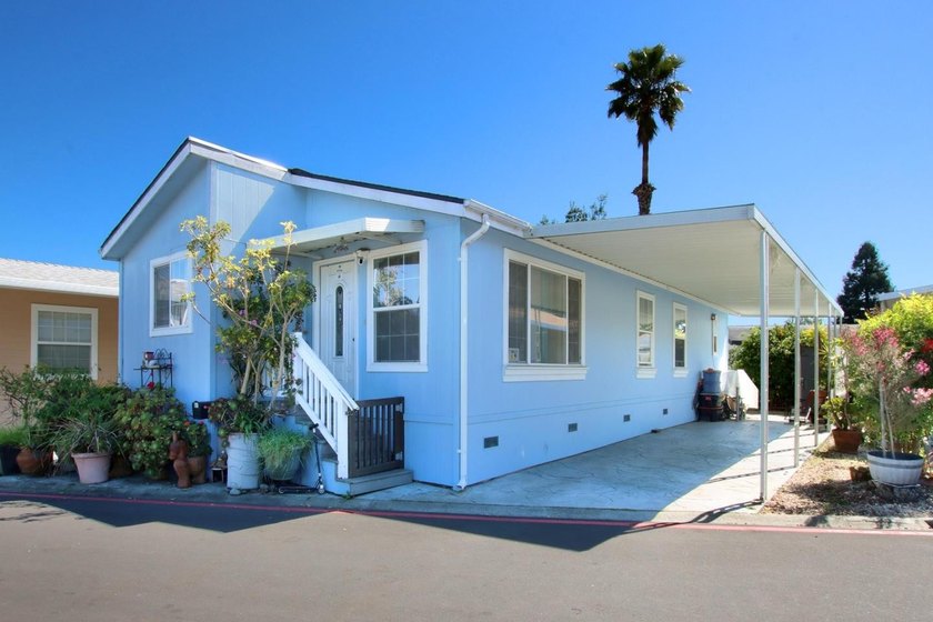 Welcome to Carriage Acres, the best location for the money in - Beach Home for sale in Soquel, California on Beachhouse.com