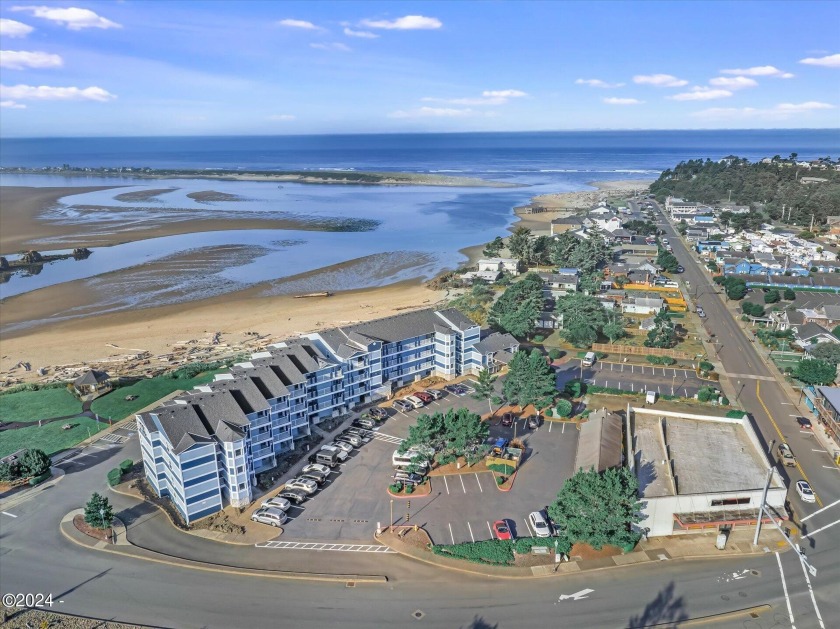 Bayfront beach level on Siletz Bay. Beautiful bay views & the - Beach Condo for sale in Lincoln City, Oregon on Beachhouse.com