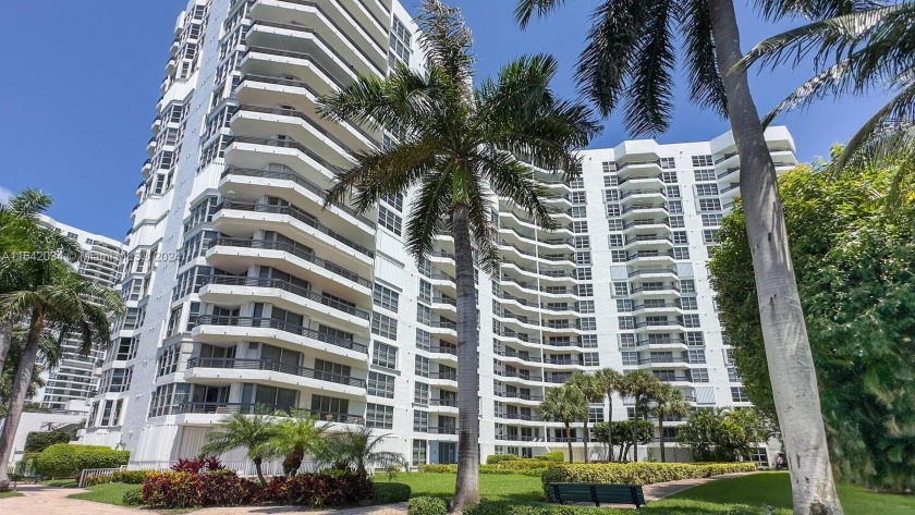 This stunning 2-bedroom condo with brand new floors is situated - Beach Condo for sale in Aventura, Florida on Beachhouse.com