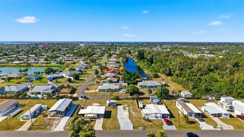 What makes this lot unique?  7500 square feet (60x125) with a - Beach Lot for sale in Englewood, Florida on Beachhouse.com