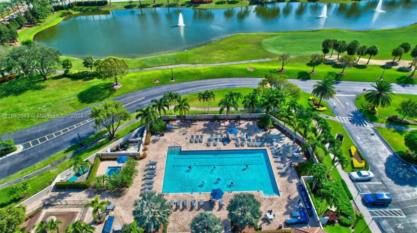 Welcome to this beautifully updated 3-bedroom, 2-bathroom condo - Beach Condo for sale in Boca Raton, Florida on Beachhouse.com