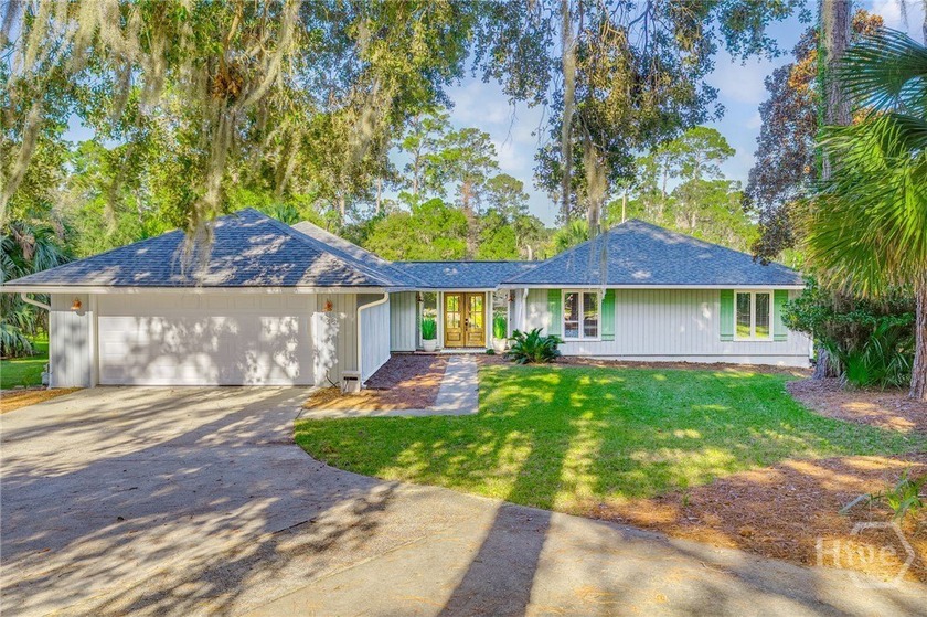 Move-in ready and beautifully renovated, this single-story - Beach Home for sale in Savannah, Georgia on Beachhouse.com