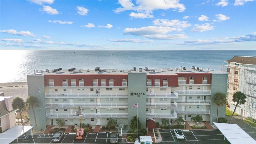 Gulf Front Opportunity. Experience the best of beachfront living - Beach Condo for sale in Venice, Florida on Beachhouse.com