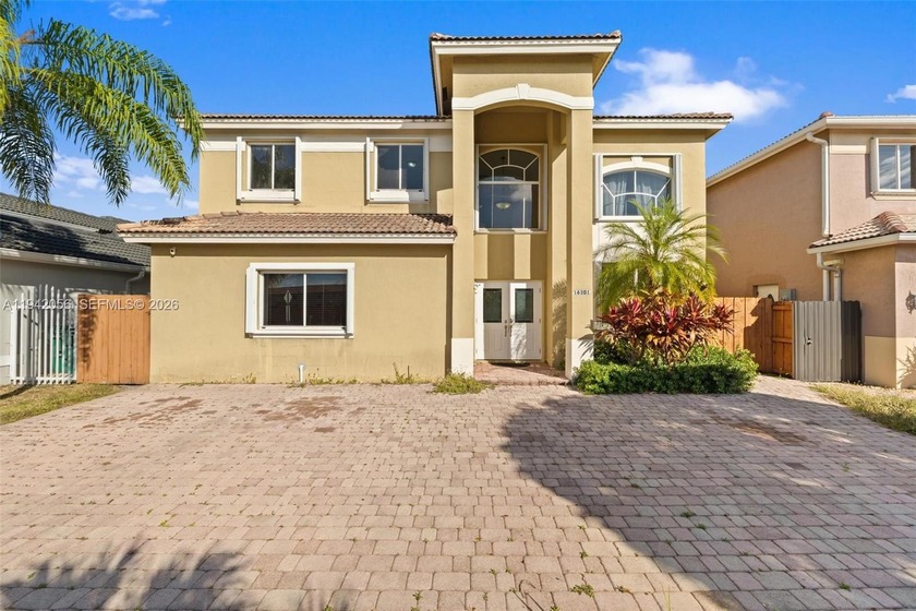Welcome to this spacious home in West Kendall , where space and - Beach Home for sale in Miami, Florida on Beachhouse.com