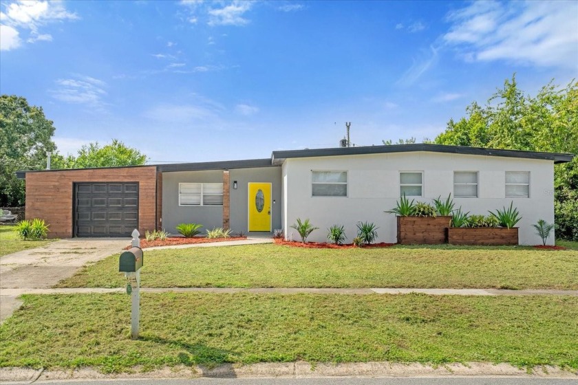 One or more photo(s) has been virtually staged. Welcome to this - Beach Home for sale in Melbourne, Florida on Beachhouse.com