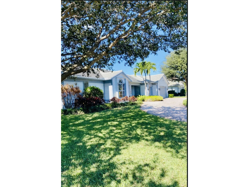 Coming soon! Your chance to live close to it all... a fine golf - Beach Home for sale in Hobe Sound, Florida on Beachhouse.com